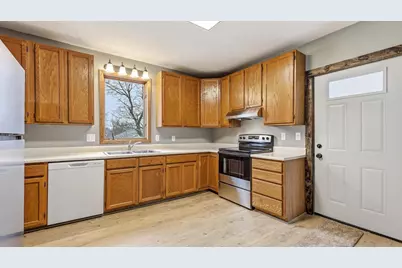 480 Cedar Street, Platteville,  53808 - Photo 7