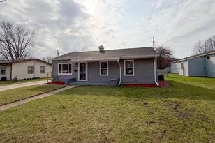 1860 Sun Valley Dr, Beloit, WI 53511 - Photo 3