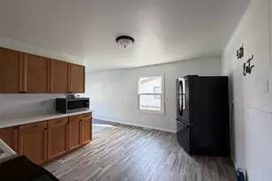 1860 Sun Valley Dr, Beloit, WI 53511 - Photo 7