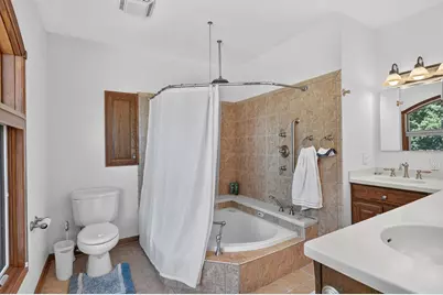 2870 S Riverside Drive, Beloit, WI 53511 - Photo 27