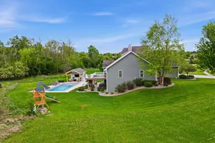43 Dogleg Ln, Waupun, WI 53963 - Photo 5