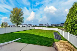 2402 Blue Heron Blvd, Sun Prairie, WI 53590 - Photo 5