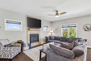 2402 Blue Heron Blvd, Sun Prairie, WI 53590 - Photo 11