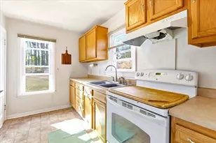 950 2nd St, Baraboo, WI 53913 - Photo 11