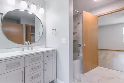 2414 Commercial Avenue, Madison, WI 53704 - Photo 17