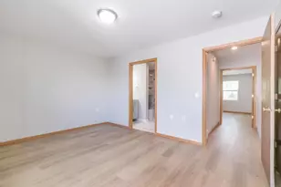 2414 Commercial Ave, Madison, WI 53704 - Photo 29