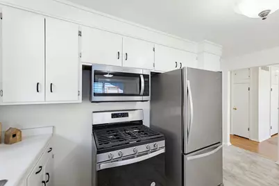 114 W Olin Avenue, Madison, WI 53715 - Photo 5