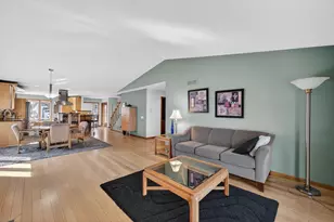 5316 Lighthouse Bay Dr, Madison, WI 53704 - Photo 5