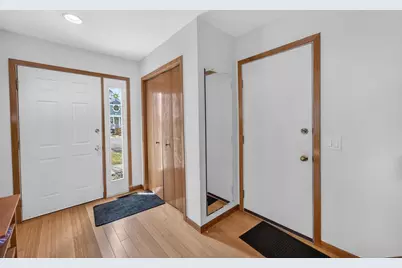 5316 Lighthouse Bay Drive, Madison, WI 53704 - Photo 3