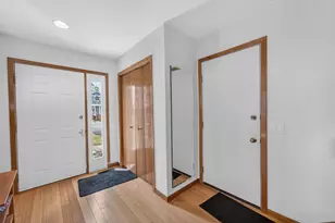 5316 Lighthouse Bay Dr, Madison, WI 53704 - Photo 3