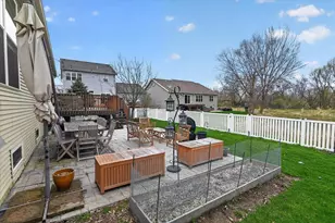 2674 Sweet Sparrow Pl, Sun Prairie, WI 53590 - Photo 7