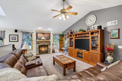 3215 Conservancy Estates Lane, Sun Prairie, WI 53590 - Photo 11