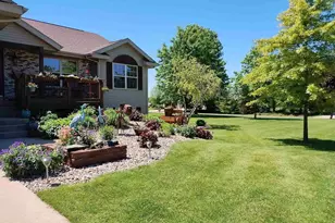 3215 Conservancy Estates Ln, Sun Prairie, WI 53590 - Photo 5