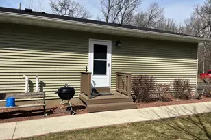 1197 S Cree Dr, Friendship, WI 53934 - Photo 9