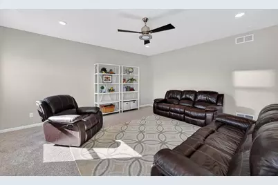 301 Hallmark Way, Sun Prairie, WI 53590 - Photo 13