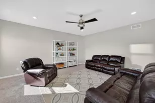 301 Hallmark Way, Sun Prairie, WI 53590 - Photo 13