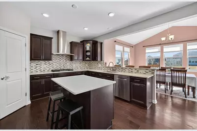 301 Hallmark Way, Sun Prairie, WI 53590 - Photo 3