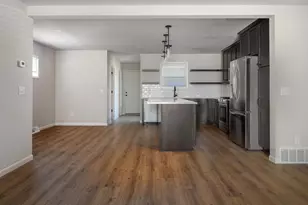 7710 Stones Throw Dr, Madison, WI 53719 - Photo 3