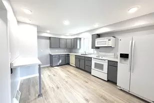 315 E Lacrosse St, Tomah, WI 54660 - Photo 5