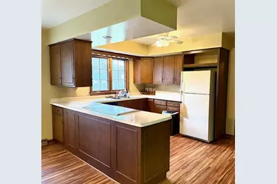 150 Hillcrest Circle, Sun Prairie, WI 53590 - Photo 11