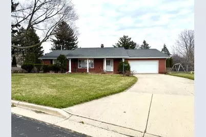 150 Hillcrest Circle, Sun Prairie, WI 53590 - Photo 1