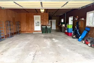 150 Hillcrest Cir, Sun Prairie, WI 53590 - Photo 3