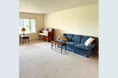 150 Hillcrest Circle, Sun Prairie, WI 53590 - Photo 9