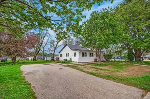 510 Scott St, Mazomanie, WI 53560 - Photo 7