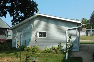 109 E Dodge St, Ridgeville, WI 53533 - Photo 5