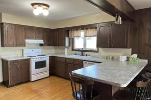 124 Juneau St, Horicon, WI 53032 - Photo 9