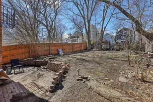 736 E Johnson St, Madison, WI 53703 - Photo 5