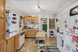 736 E Johnson St, Madison, WI 53703 - Photo 11