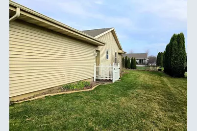4295 Kingsford Drive, Janesville, WI 53546 - Photo 5
