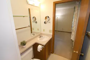 614 Engelhart Dr, Madison, WI 53713 - Photo 15