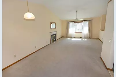 614 Engelhart Drive, Madison, WI 53713 - Photo 5