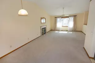 614 Engelhart Dr, Madison, WI 53713 - Photo 5