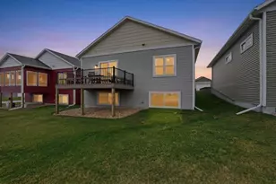 1206 Tivoli Cir, Oregon, WI 53575 - Photo 27