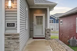 1206 Tivoli Cir, Oregon, WI 53575 - Photo 29