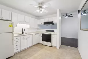 703 Kottke Dr, Madison, WI 53719 - Photo 9