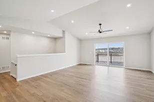 2463 Russell Ct, Reedsburg, WI 53959 - Photo 7