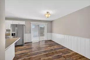 1841 S Walnut St, Janesville, WI 53546 - Photo 7