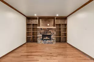 140 Sugar Maple Cir, Lake Delton, WI 53965 - Photo 3