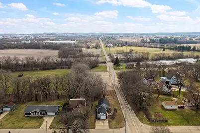 901 Brewster Avenue, Beloit, WI 53511 - Photo 25