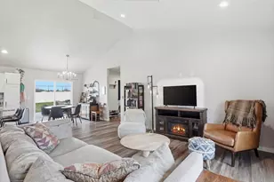 676 Porter Rd, Janesville, WI 53536 - Photo 7