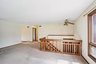 5800 Tudor Dr, Fitchburg, WI 53711 - Photo 7