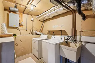 5800 Tudor Dr, Fitchburg, WI 53711 - Photo 31