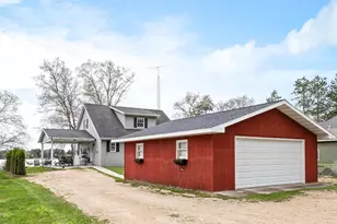 N8067 Tuttle Lake Rd, Neshkoro, WI 54960 - Photo 7