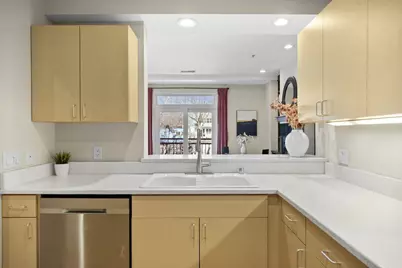 1037 Williamson Street #107, Madison, WI 53703 - Photo 9