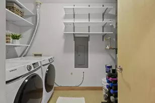 1037 Williamson St, Madison, WI 53703 - Photo 17