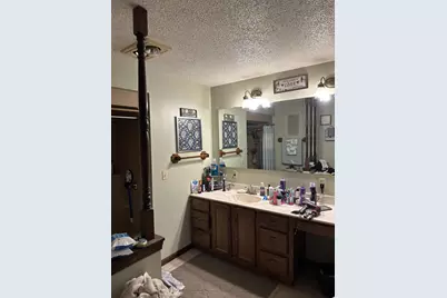 911 Pine Drive, Wisconsin Dells, WI 53965 - Photo 13